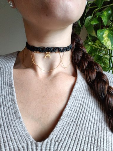 collier micro macramé